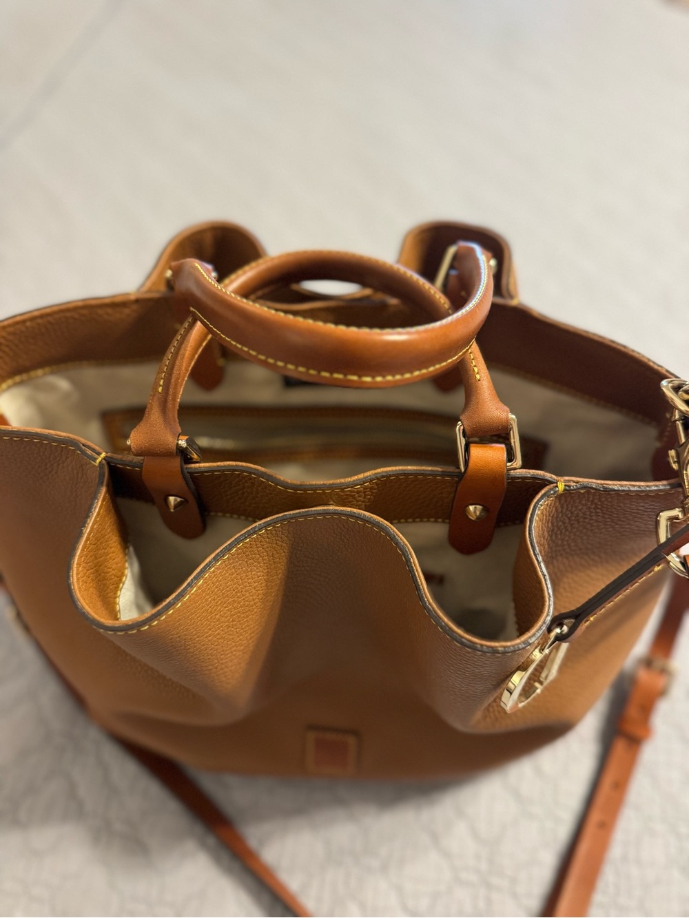 Dooney & Bourke, Pebble Grain Leather, Large Barlow Tote - Picture 5 of 7